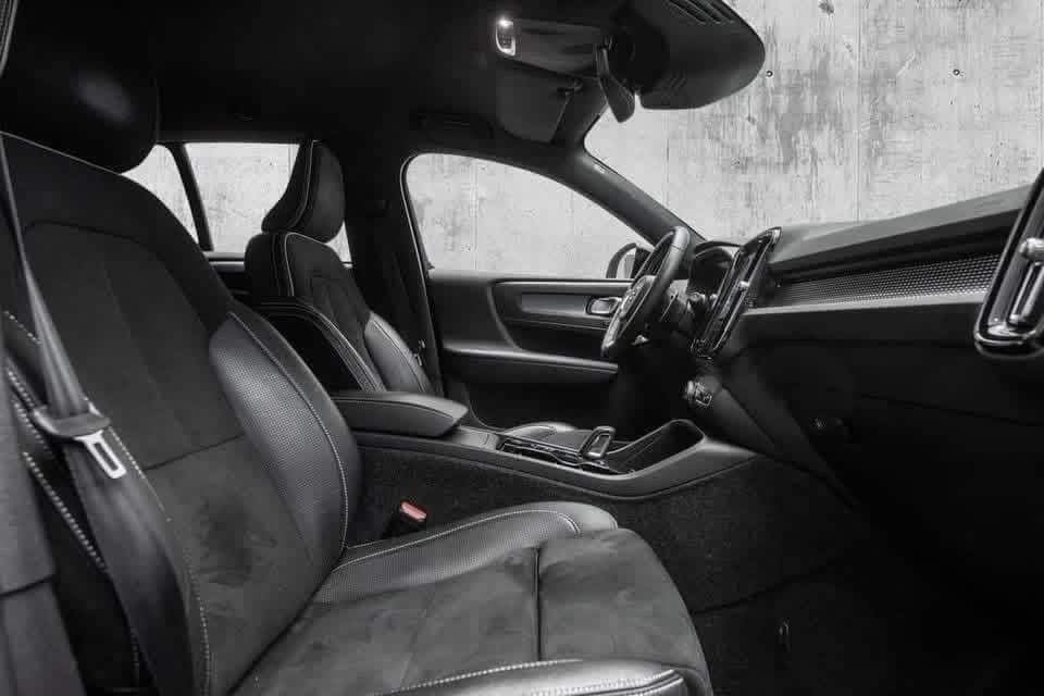 VOLVO XC40 - photo 19