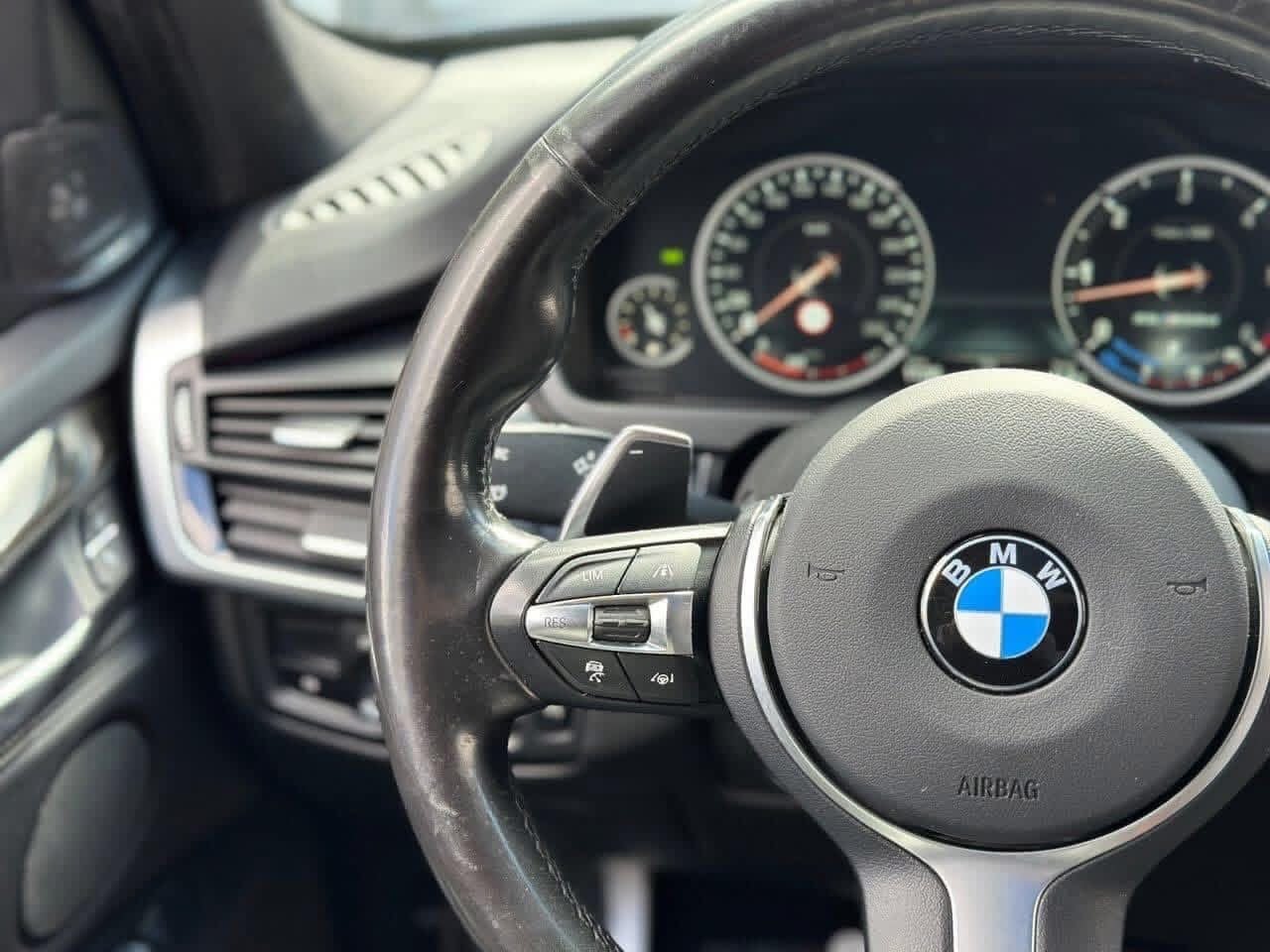 BMW X5 M50d - photo 6
