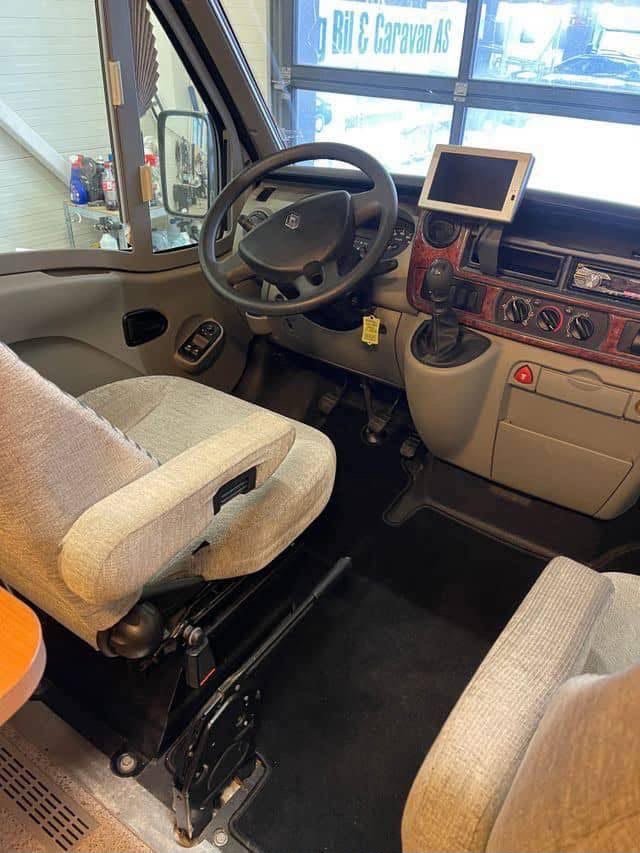 RENAULT KNAUS SUN TI DCI - photo 27