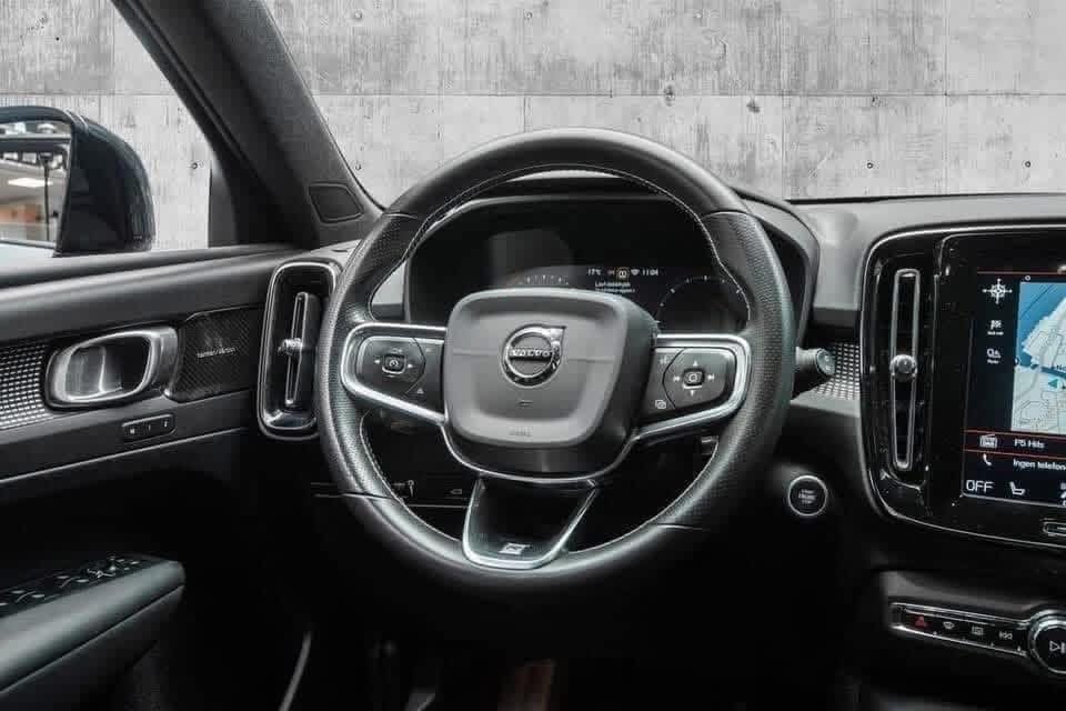 VOLVO XC40 - photo 5