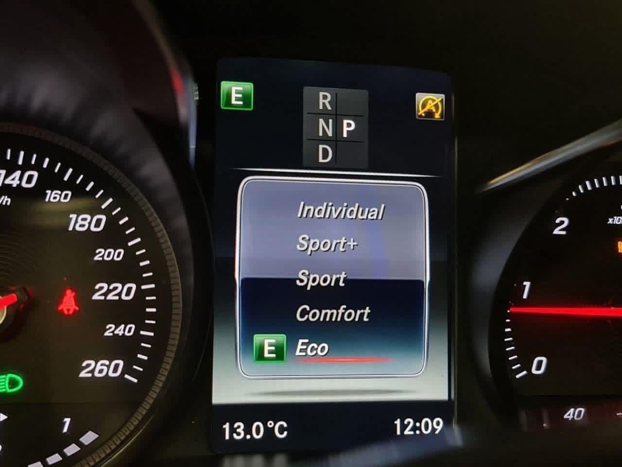 MERCEDES GLC 250D 4 MATIC COUPE AMG - photo 11