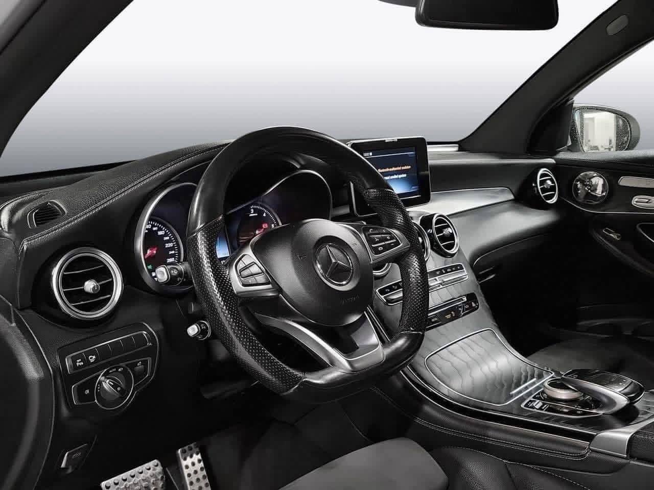 MERCEDES GLC 250D 4 MATIC COUPE AMG - photo 24